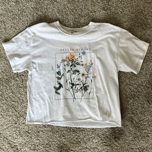 Belle Fleurs Graphic Tee